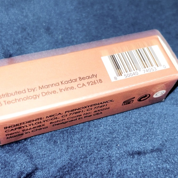 Manna Kadar Cosmetics Diamond Dust Roll-on in Enchanted - Picture 8 of 8